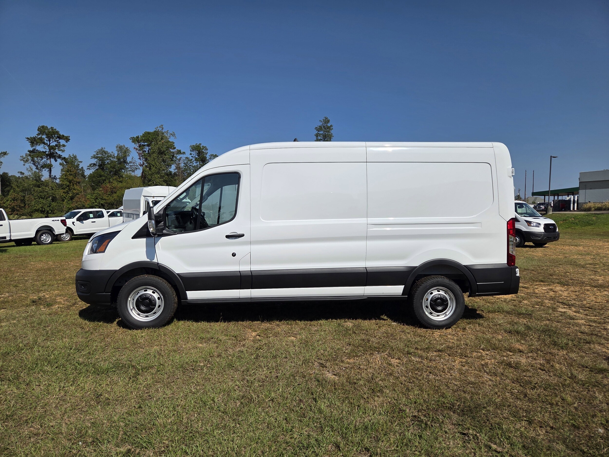 2025 Ford Transit photo 2