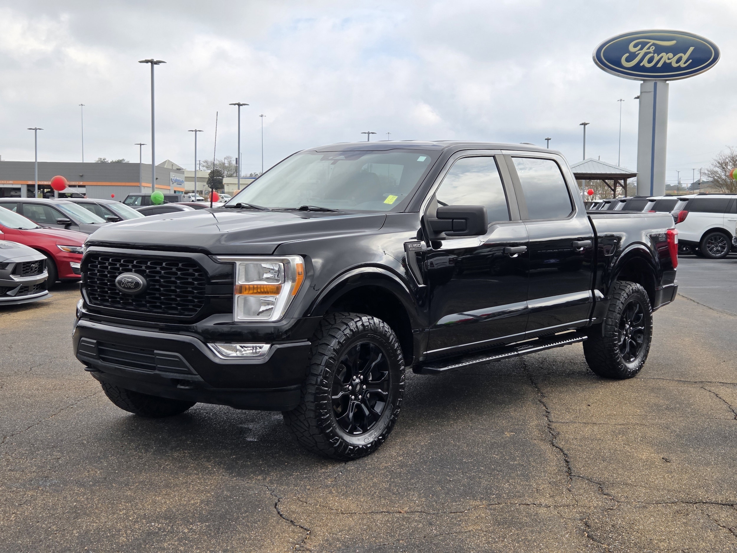 2022 Ford F-150 XL's photo