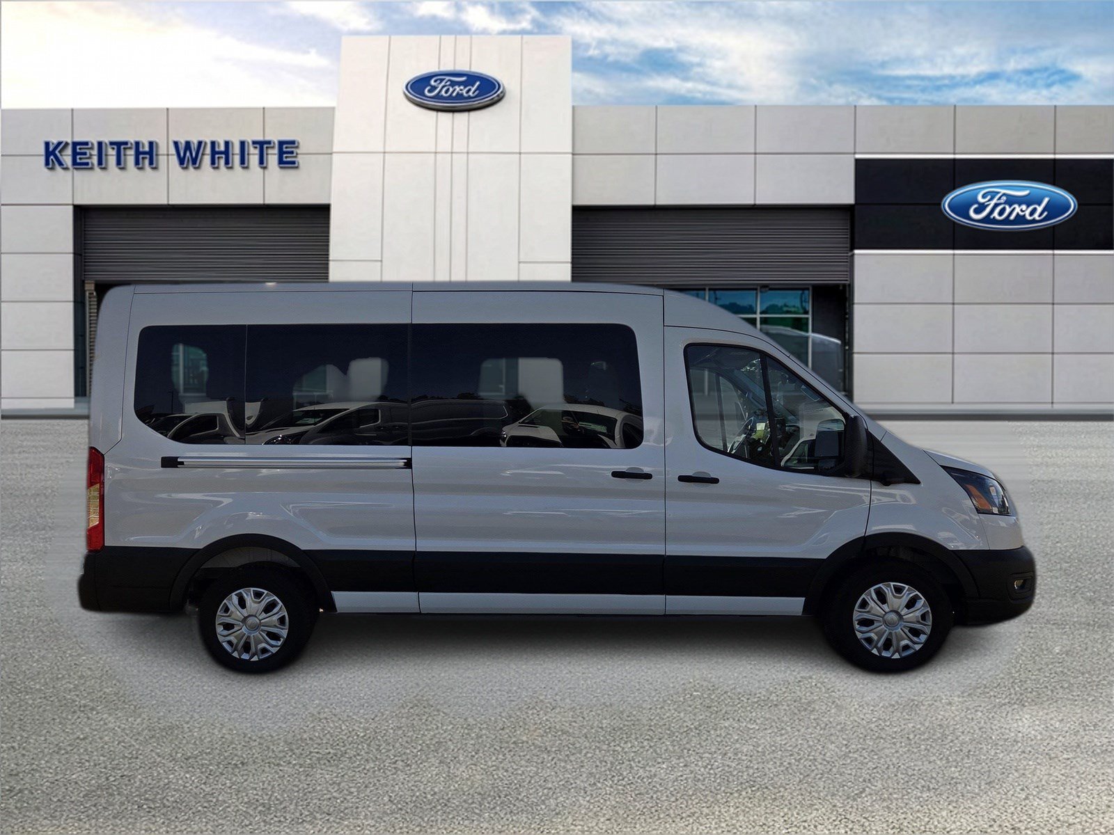 2025 Ford Transit Passenger Van XL - Photo 9