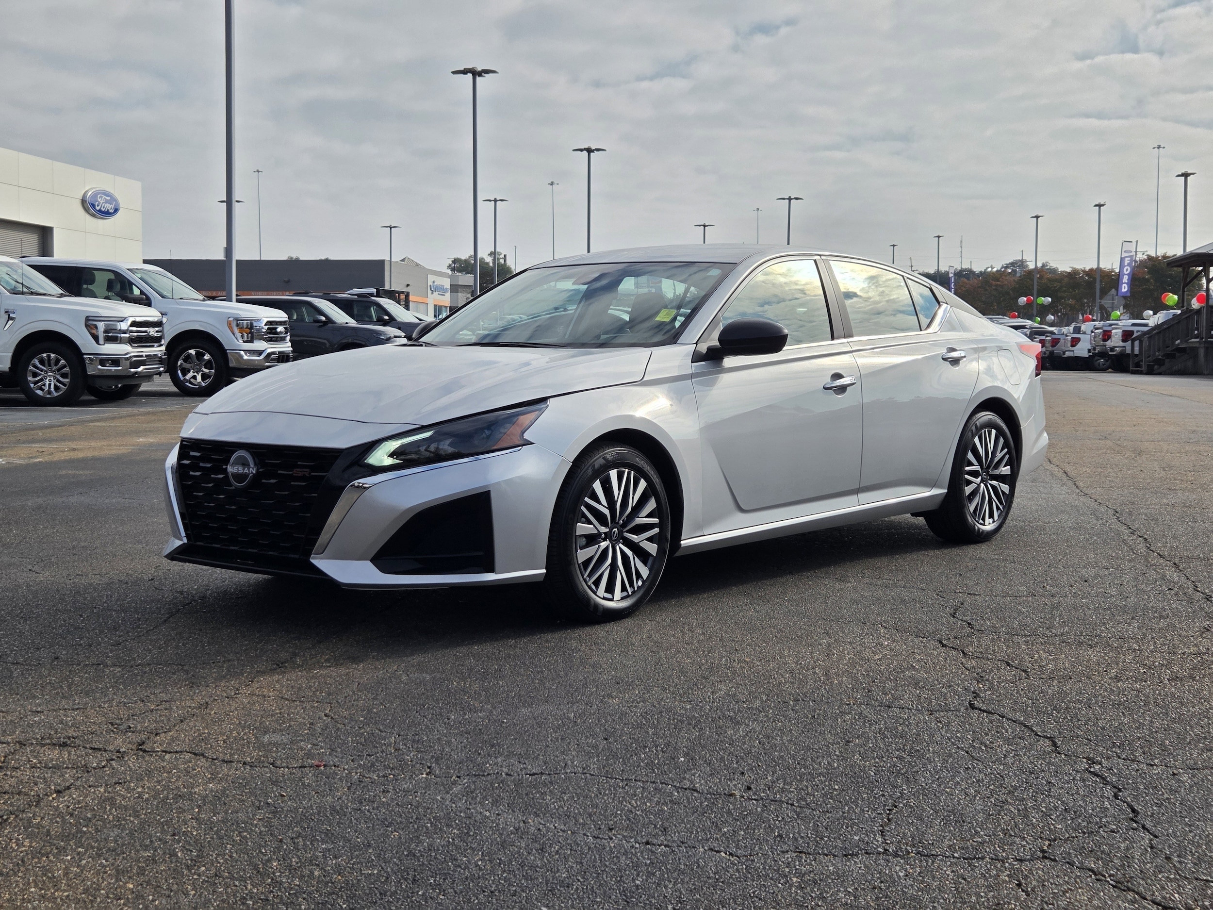 2025 Nissan Altima SV