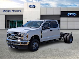 2026 Ford F-350 Chassis XL Truck Crew Cab