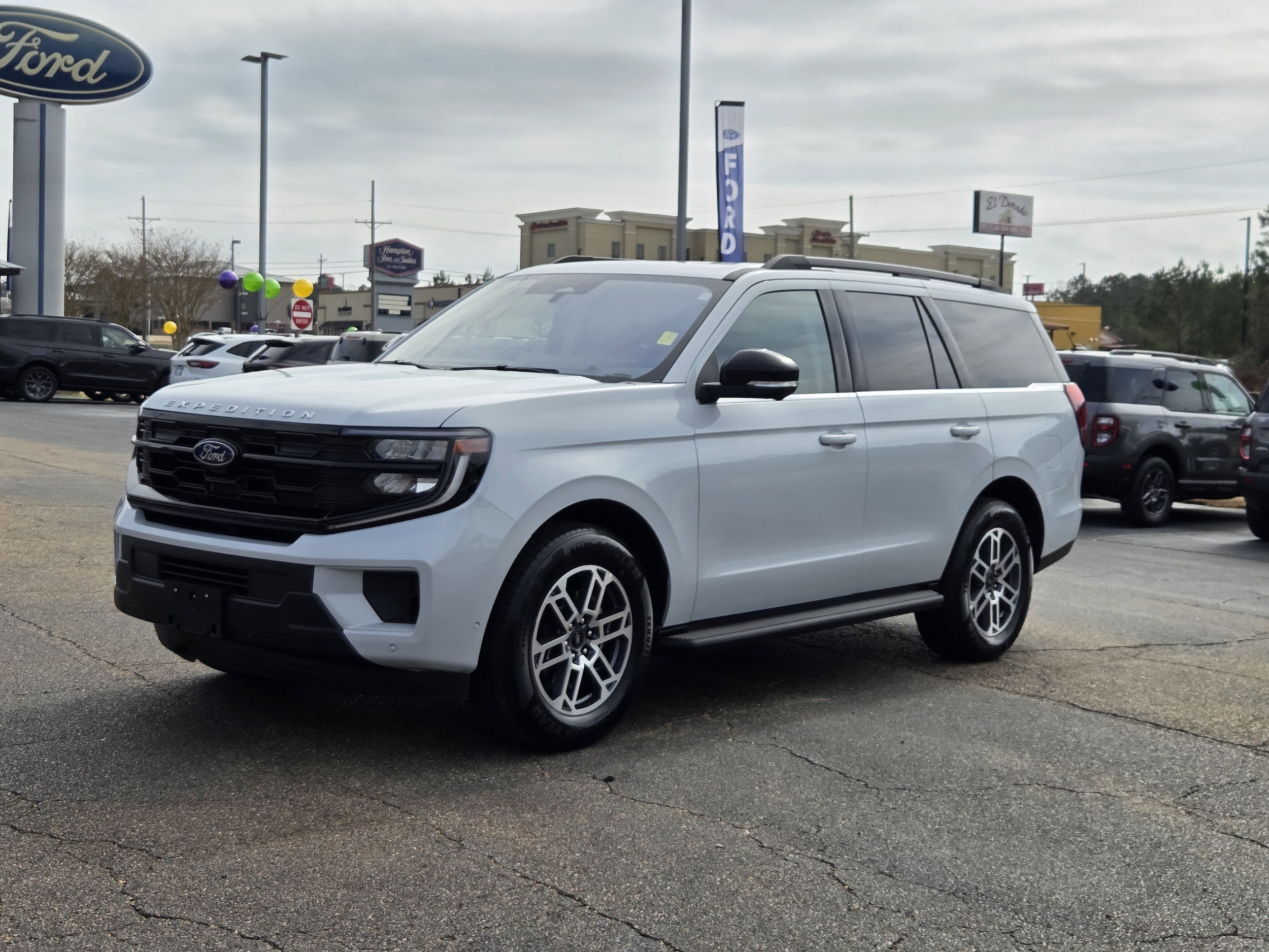 2025 Ford Expedition Active RWD