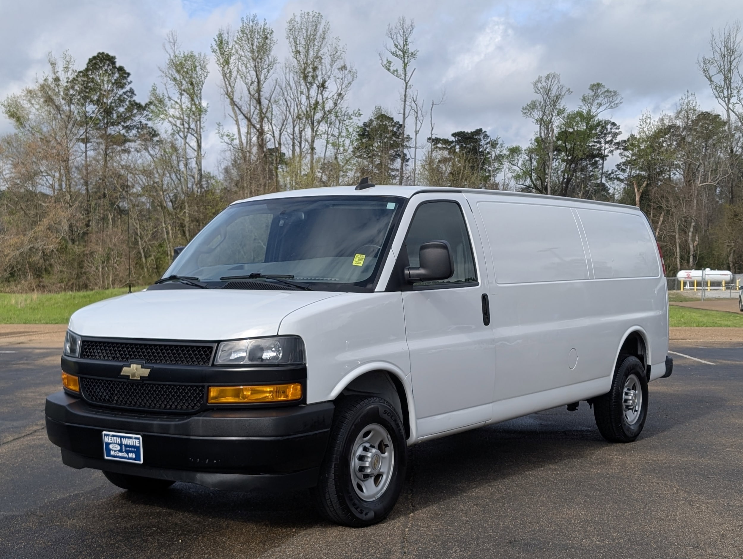 2023 Chevrolet Express Cargo 2500 Extended RWD