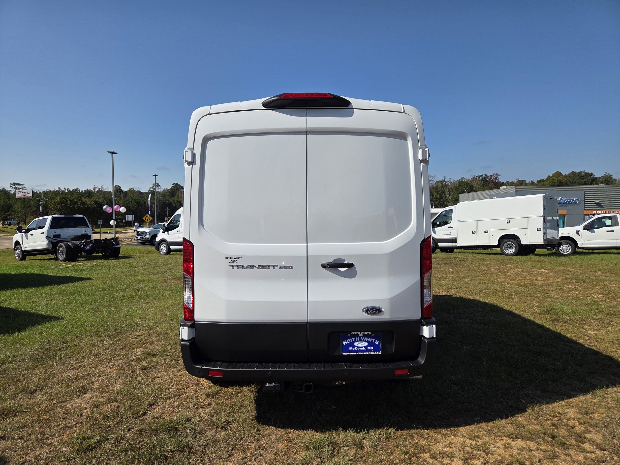 2025 Ford Transit photo 4