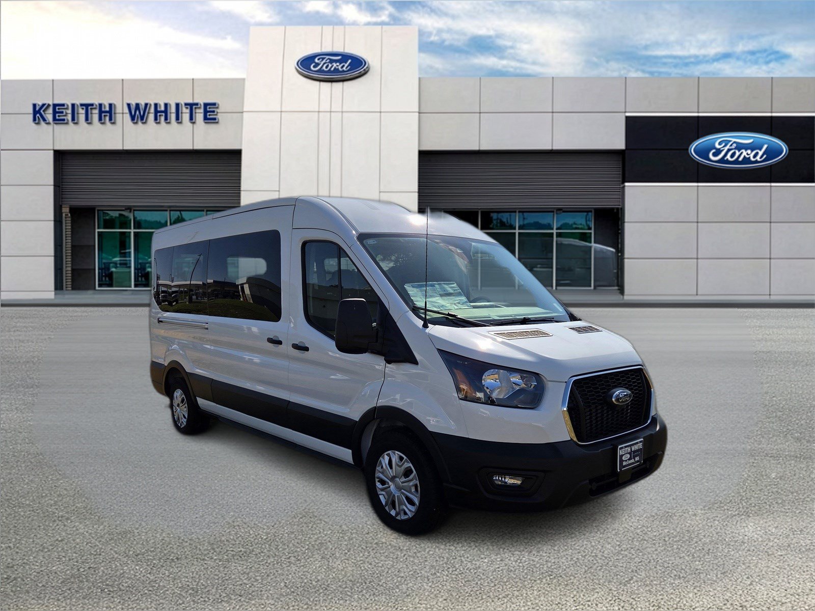 2025 Ford Transit Passenger Van XL - Photo 10