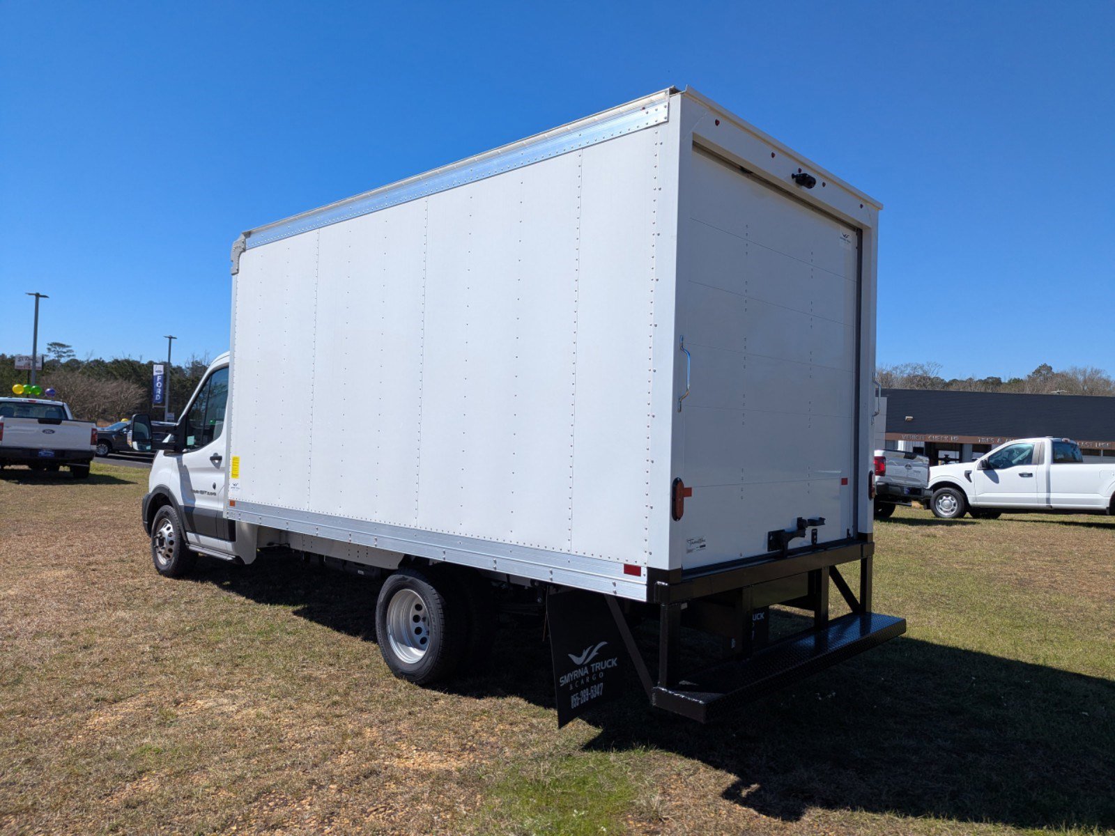 2024 Ford Transit photo 3