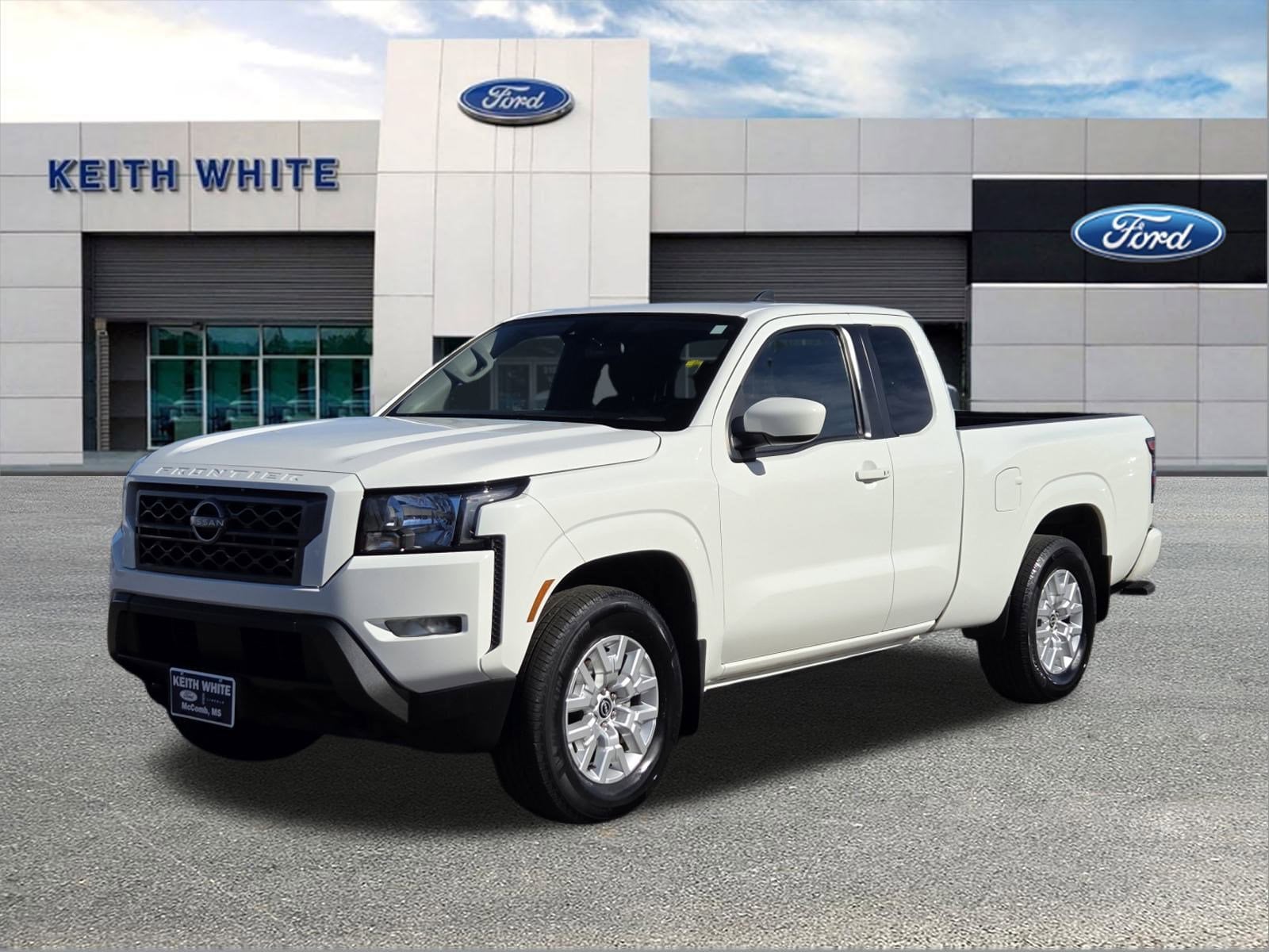 2023 Nissan Frontier SV's photo