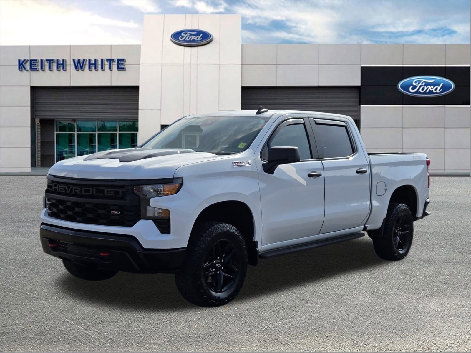 2023 Chevrolet Silverado 1500 Custom Trail Boss Crew Cab 4WD