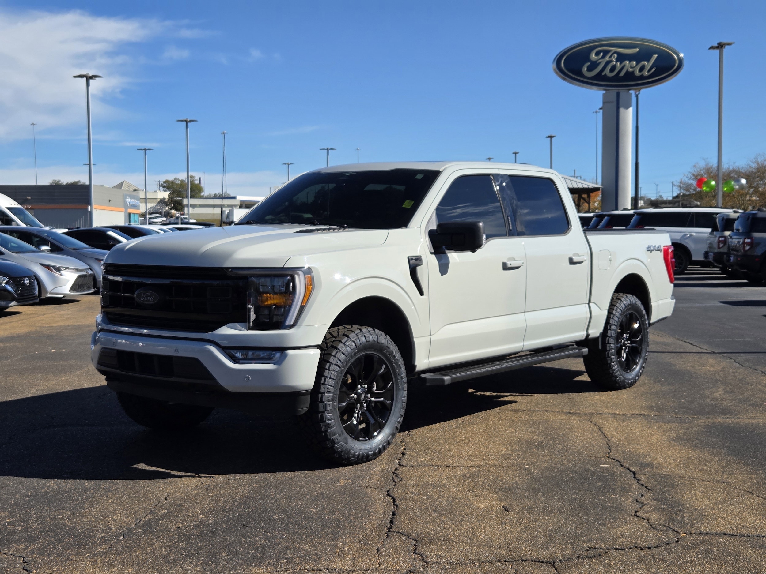 2023 Ford F-150 XLT's photo
