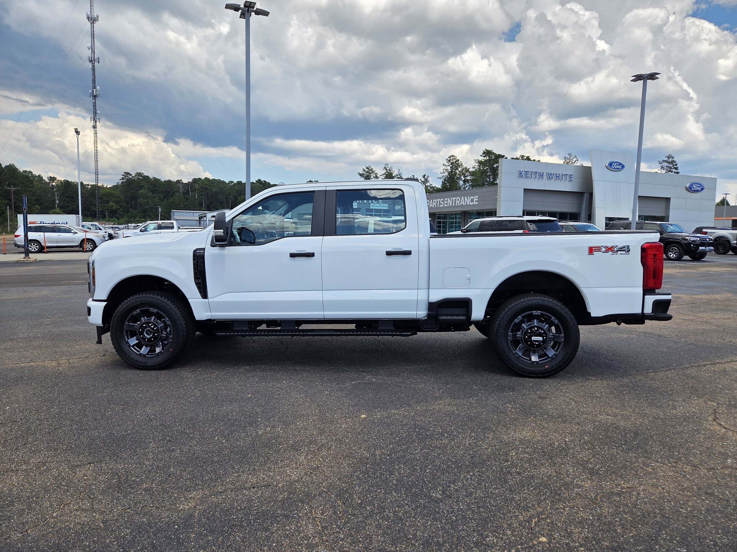 2026 Ford F-250 photo 2