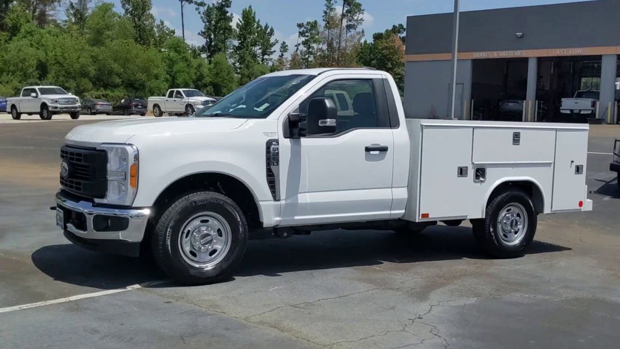 2023 Ford F-250 XL photo 4