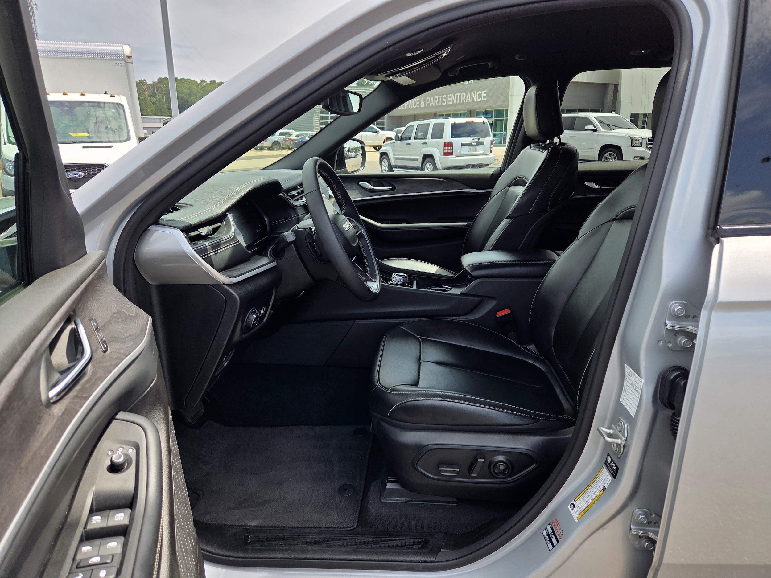 2024 Jeep Grand Cherokee Limited - Photo 16