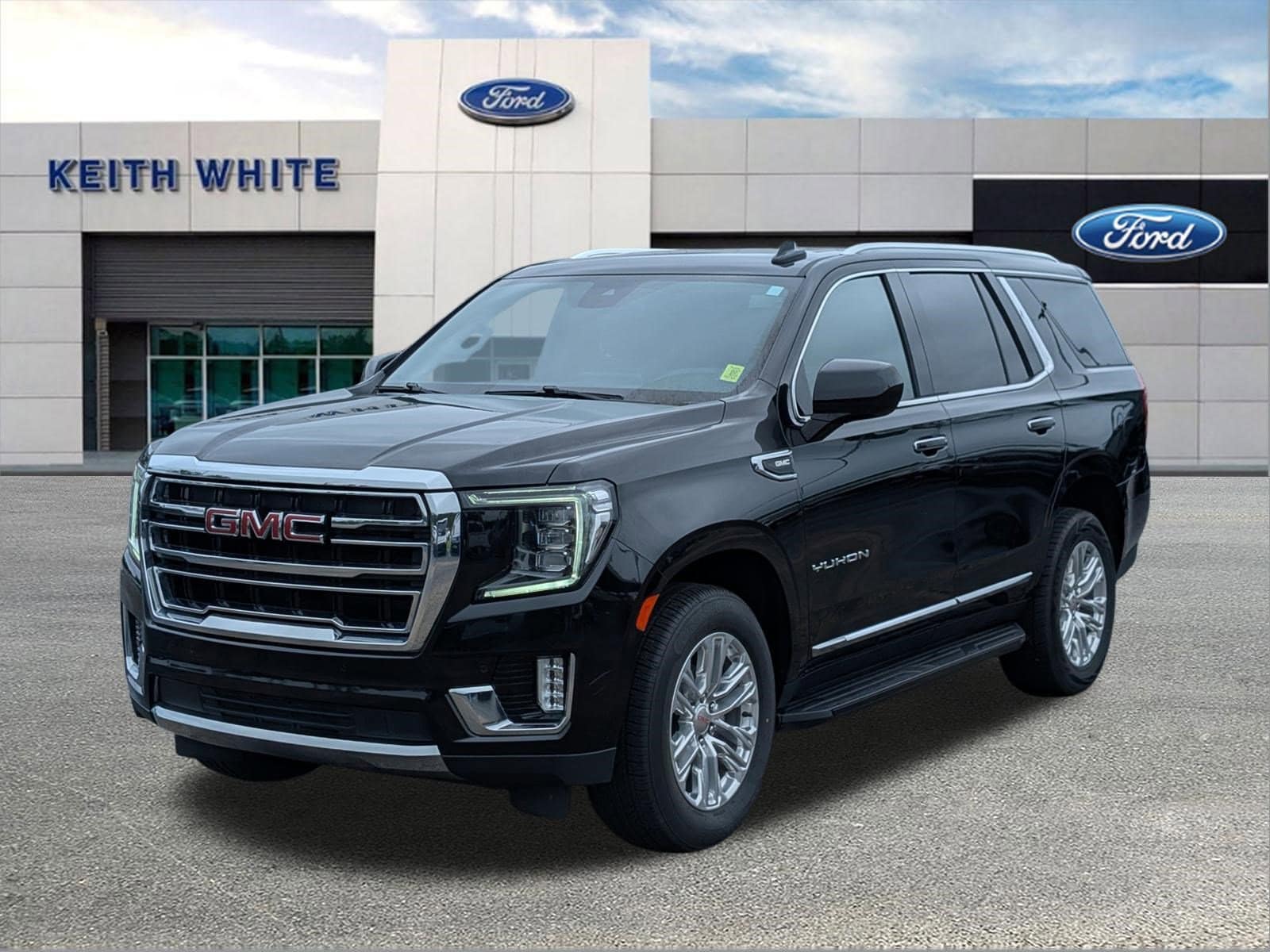 2024 GMC Yukon 2WD SLT's photo