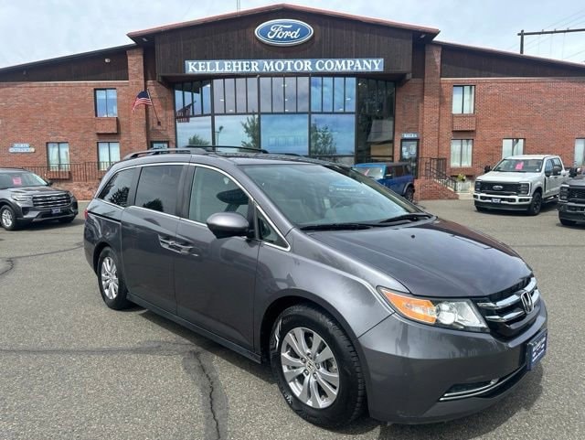 2016 Honda Odyssey SE's photo