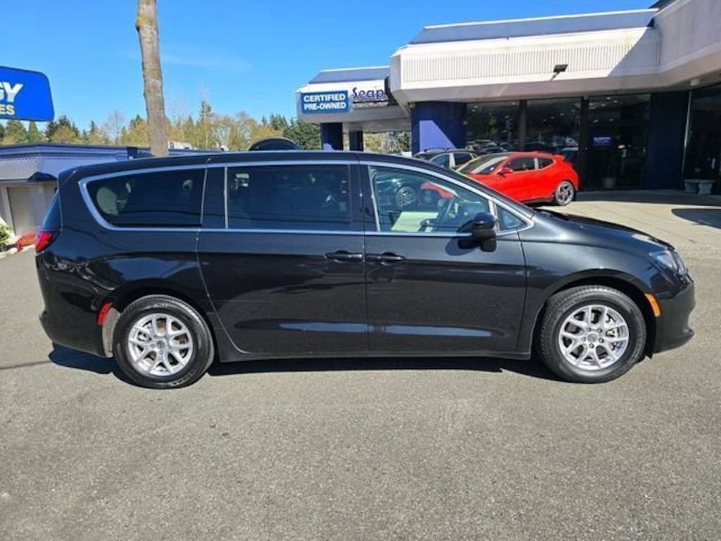 Used 2024 Chrysler Voyager LX Van Passenger Van