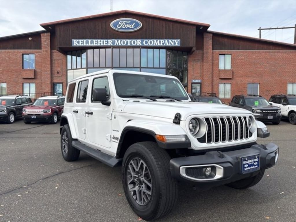 Used 2024 Jeep Wrangler Sahara SUV