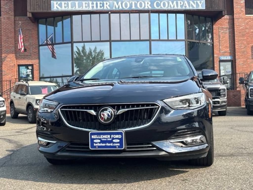Used 2019 Buick Regal Essence Hatchback