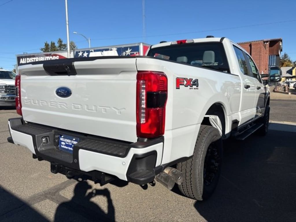 New 2026 Ford F-250SD XL Truck Crew Cab