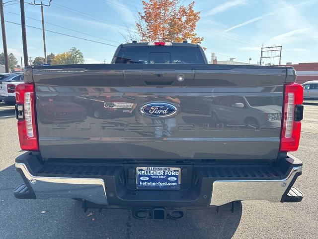 2026 Ford F-350 photo 4