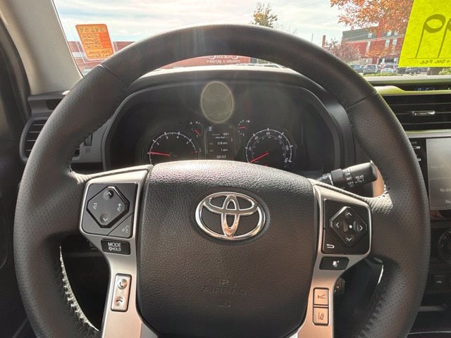 2022 Toyota 4Runner Trail - Photo 11
