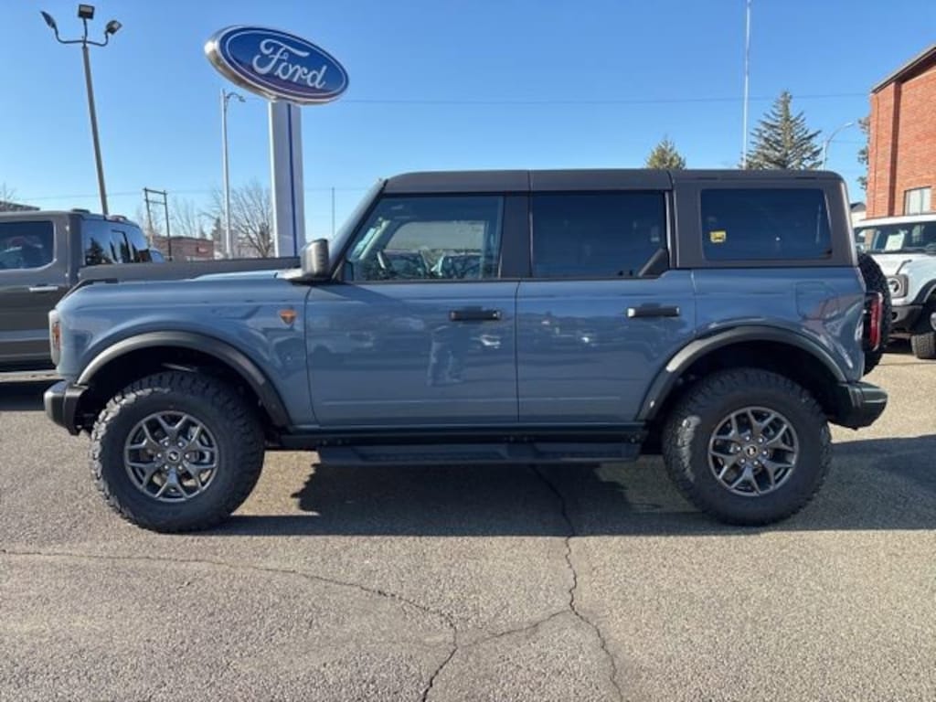 New 2025 Ford Bronco Badlands SUV