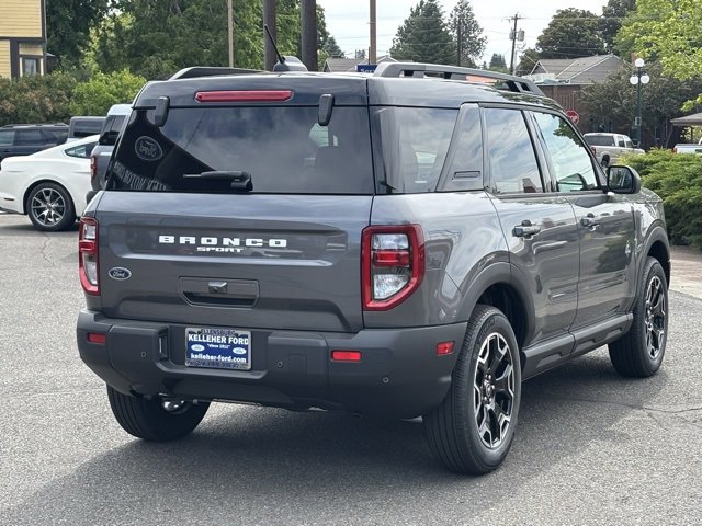 2025 Ford Bronco Sport Outer Banks photo 2