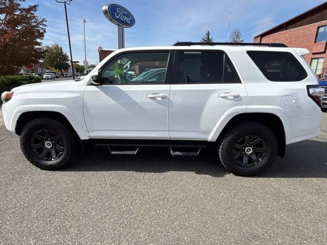 2022 Toyota 4Runner Trail - Photo 6