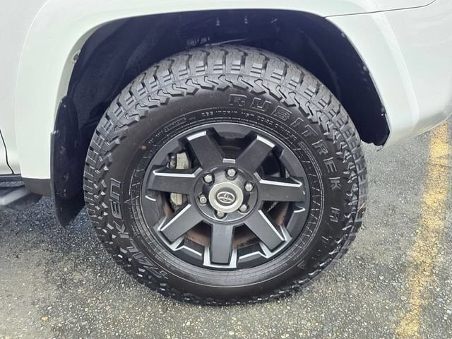 2022 Toyota 4Runner Trail - Photo 9