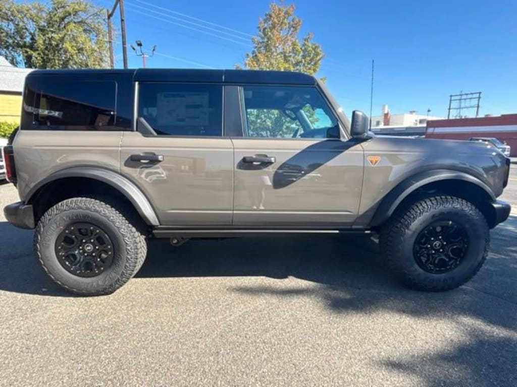 New 2026 Ford Bronco Badlands SUV
