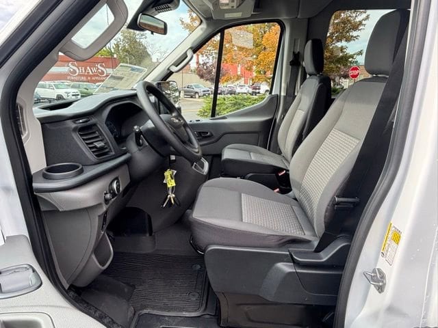 2025 Ford Transit Passenger Van XL - Photo 10