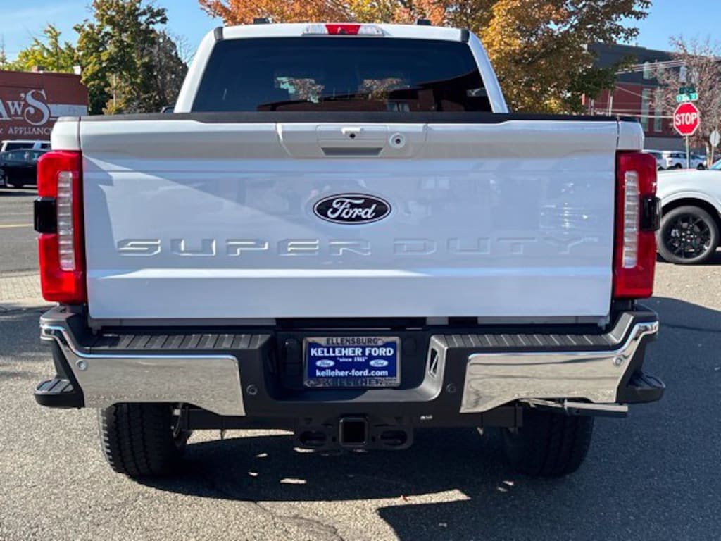 New 2027 Ford F-350SD Lariat Truck
