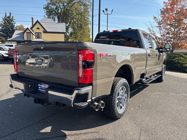 2026 Ford F-350 photo 3