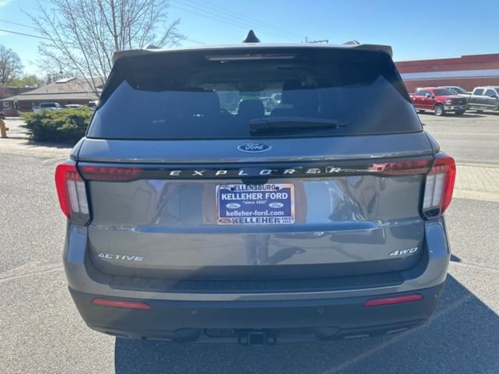 New 2026 Ford Explorer Active SUV