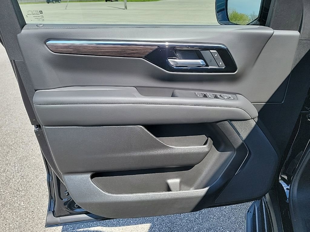 2026 Chevrolet Tahoe LS - Photo 30