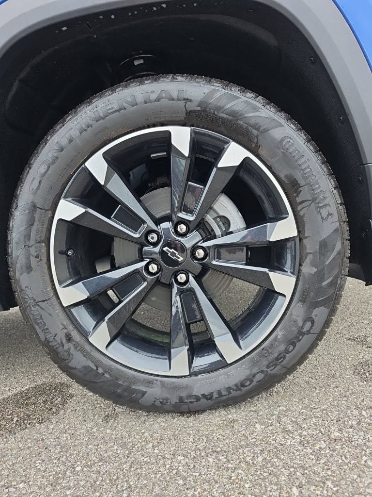 2027 Chevrolet Equinox RS - Photo 7