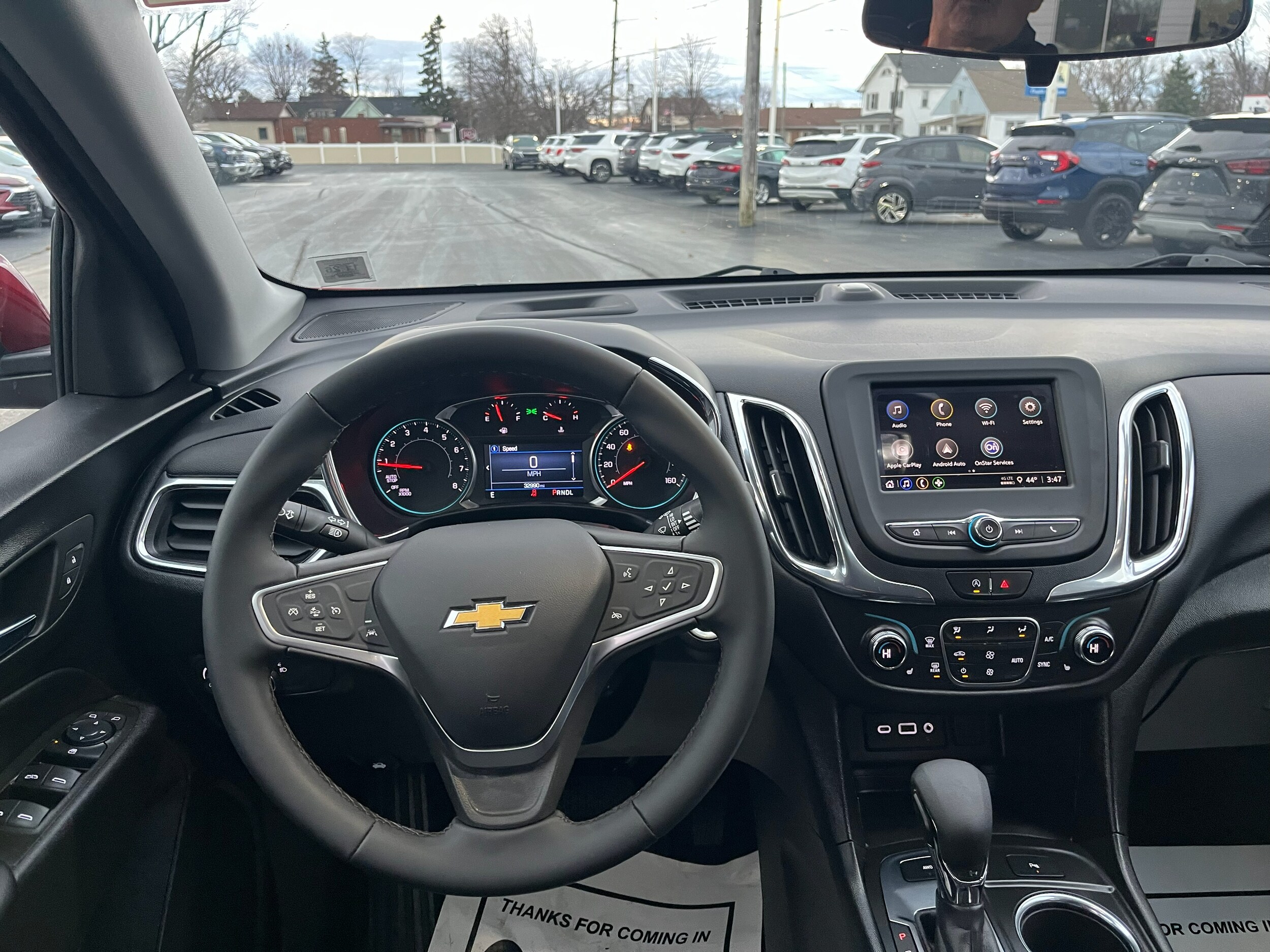 2023 Chevrolet Equinox LT photo 2