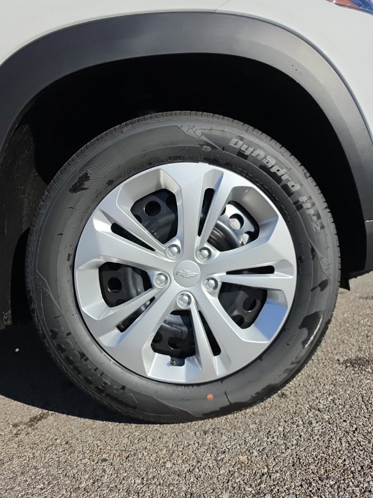 2026 Chevrolet Trax LS - Photo 9