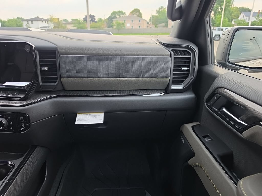 2026 Chevrolet Silverado 1500 ZR2 - Photo 14