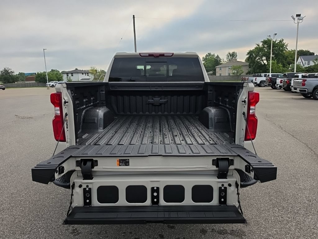 2026 Chevrolet Silverado 1500 ZR2 - Photo 6
