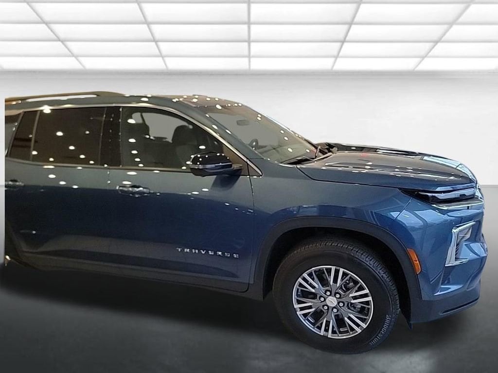 2026 Chevrolet Traverse LT - Photo 10