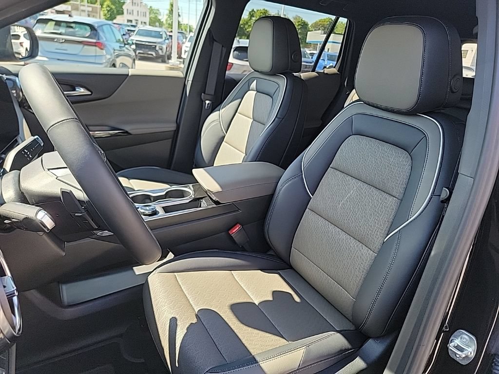 2026 Chevrolet Equinox LT - Photo 11