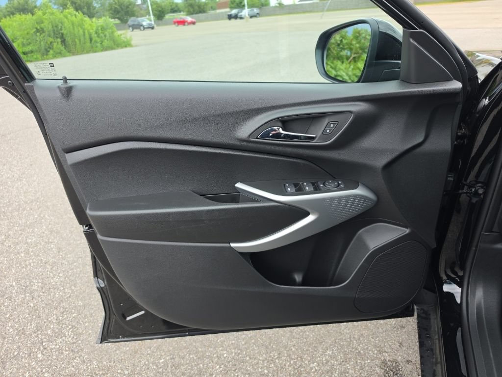 2026 Chevrolet Trax RS - Photo 18
