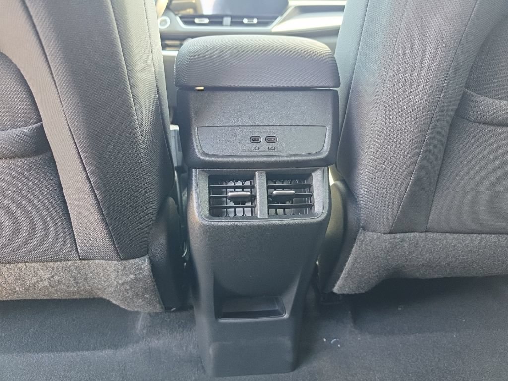2027 Chevrolet Equinox LT - Photo 14