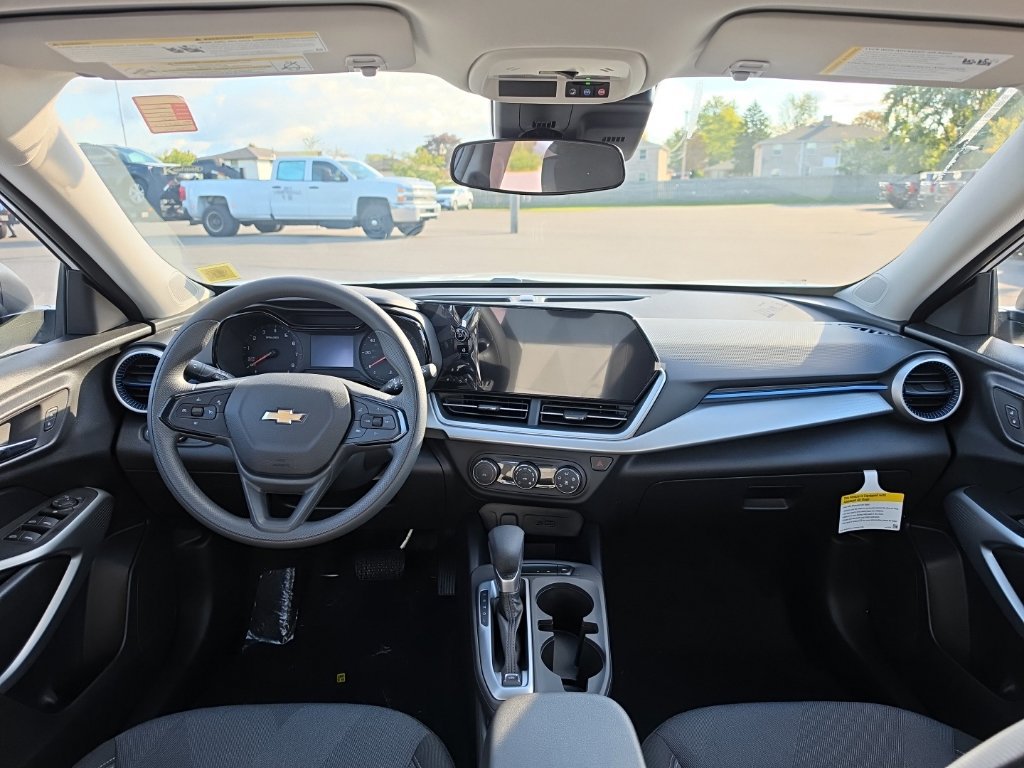 2026 Chevrolet Trax LS - Photo 10
