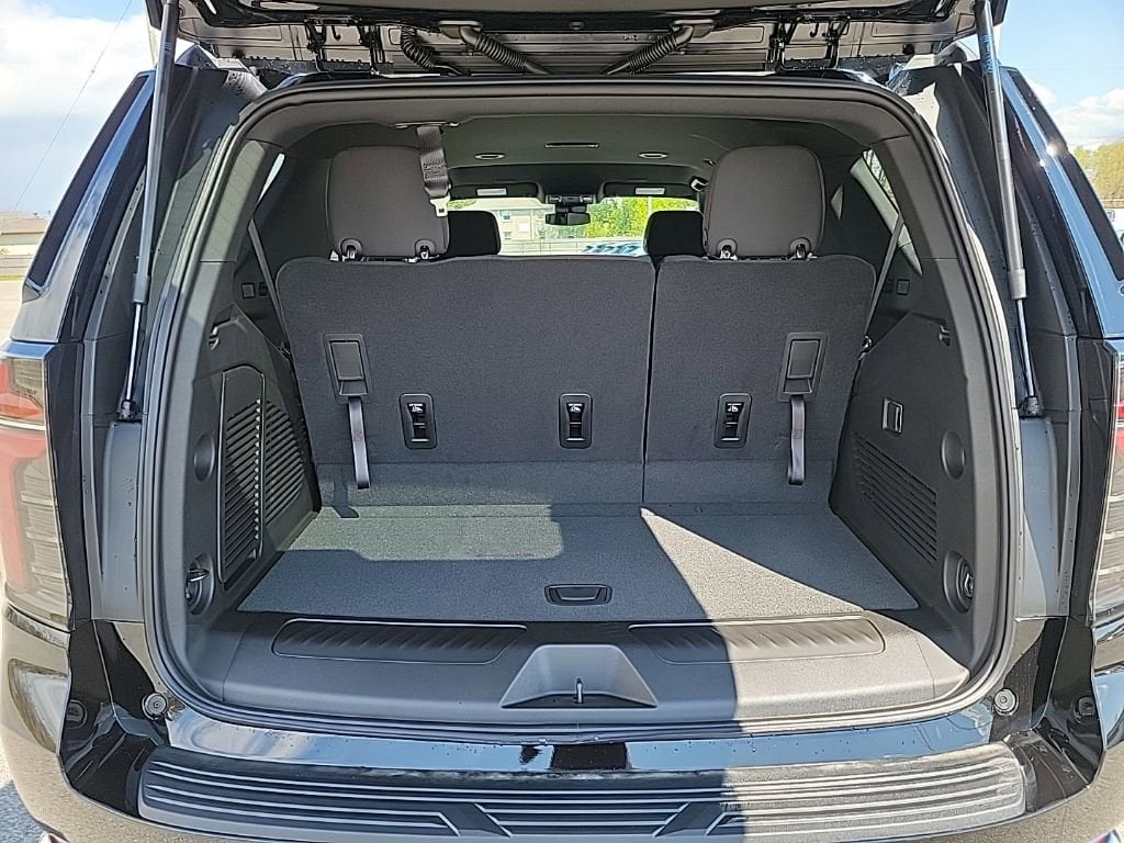 2026 Chevrolet Tahoe LS - Photo 32
