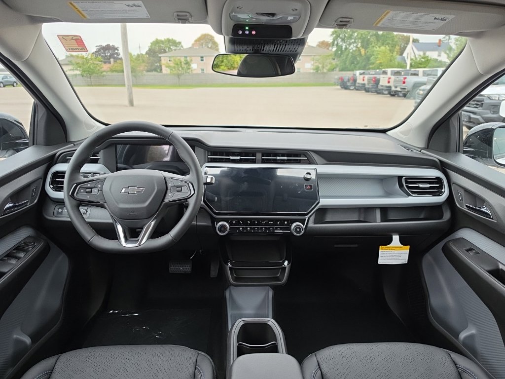 2027 Chevrolet Bolt LT - Photo 10