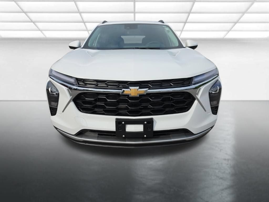 2026 Chevrolet Trax LT - Photo 2