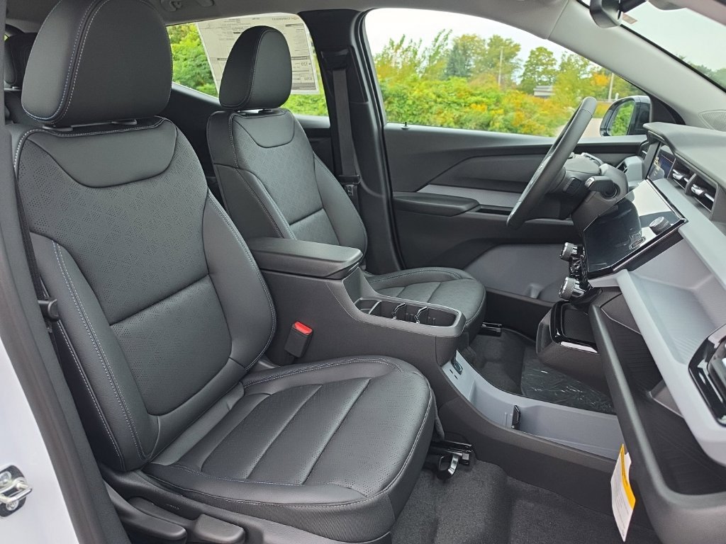 2027 Chevrolet Bolt LT - Photo 16