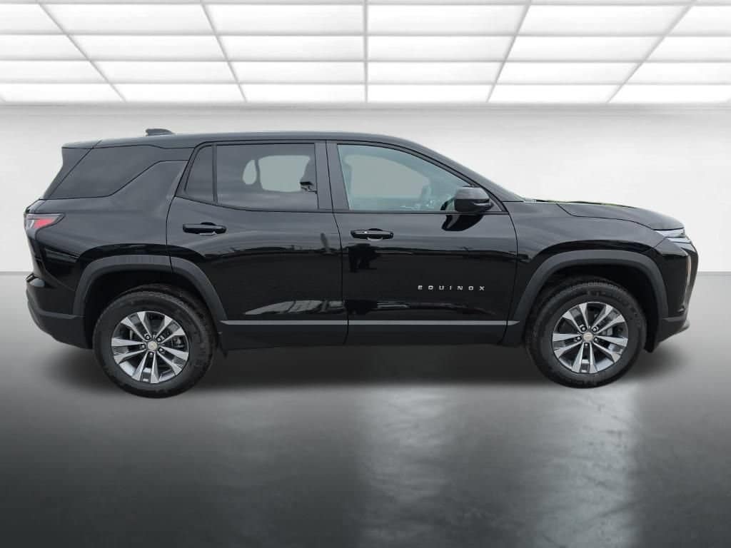 2027 Chevrolet Equinox LT - Photo 6