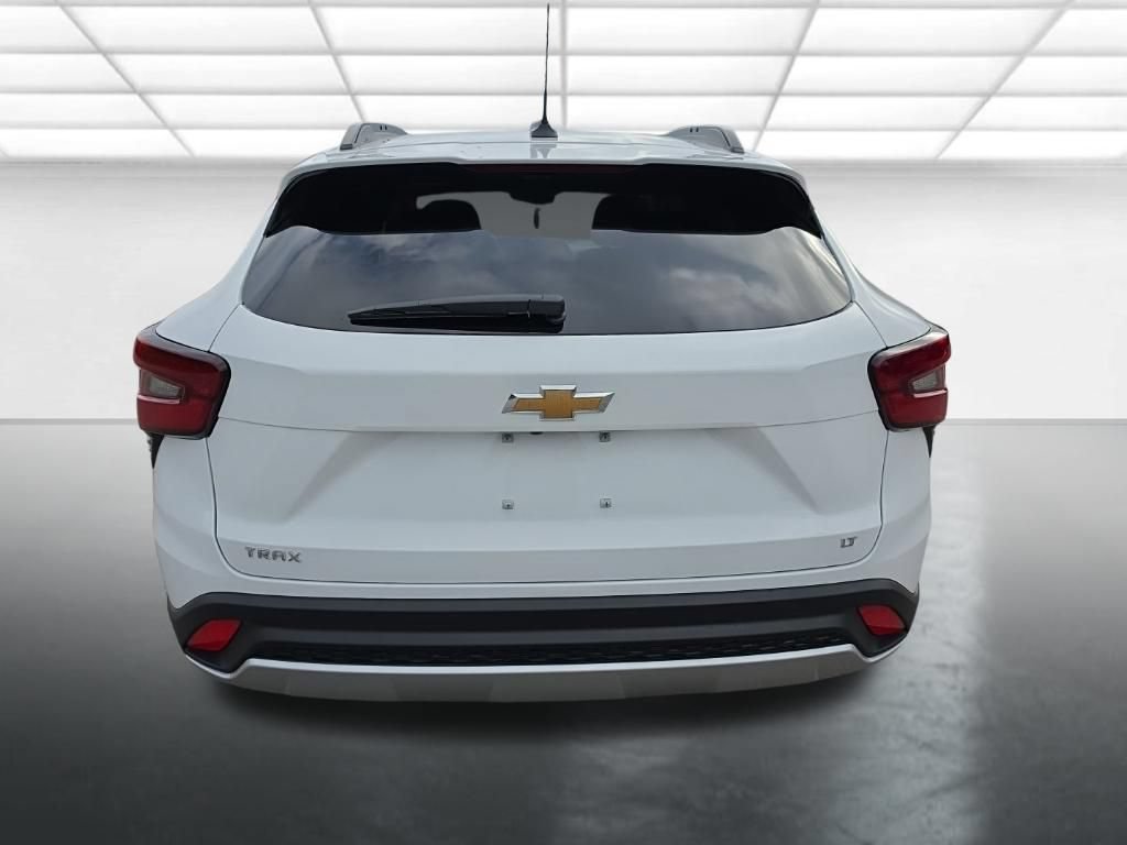 2026 Chevrolet Trax LT - Photo 6